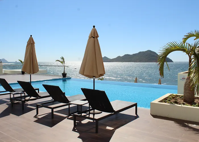 Doubletree By Hilton Mazatlan, Sin